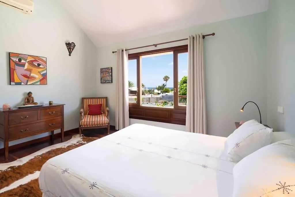 Heated Pool-Villa Pepe-Playa Del Cable Arrecife  Villa