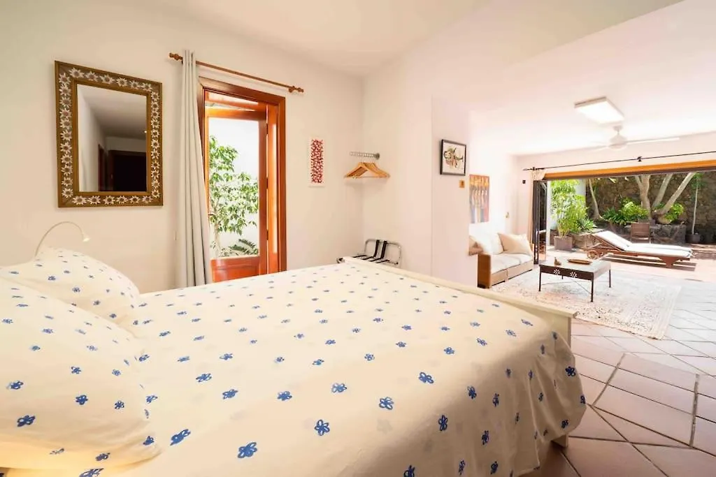 Heated Pool-Villa Pepe-Playa Del Cable Arrecife  Spain