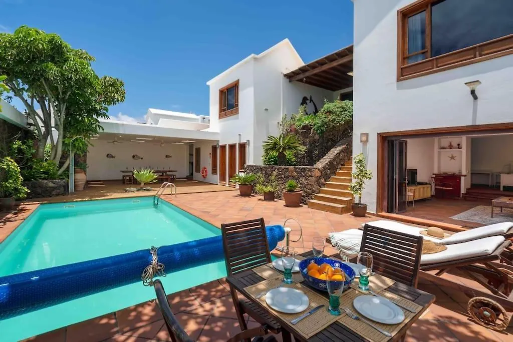Heated Pool-Villa Pepe-Playa Del Cable Arrecife  0*, Arrecife (Lanzarote)