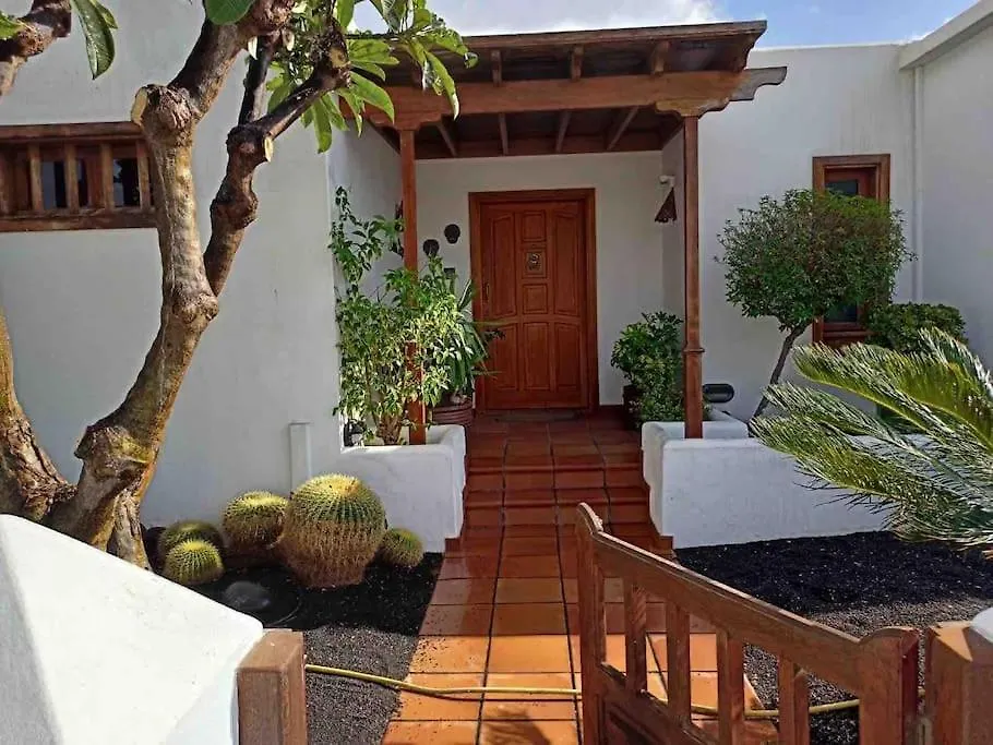 Heated Pool-Villa Pepe-Playa Del Cable Arrecife  Arrecife (Lanzarote)
